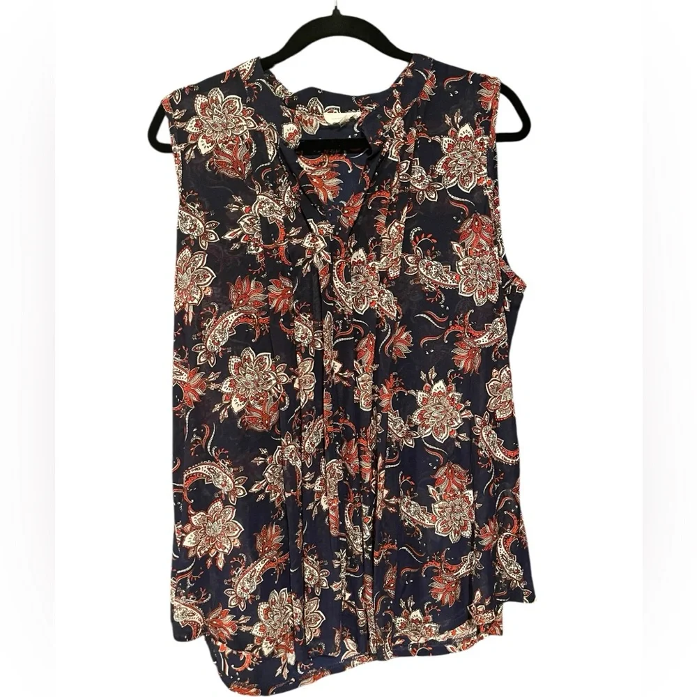 Floral Paisley Sleeveless Blouse - Picture 2 of 3